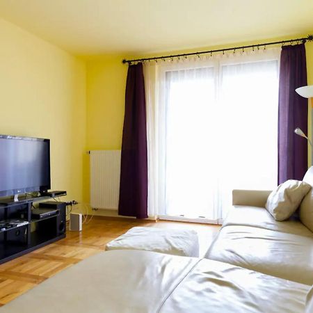 Bibor Apartment Budapest Luaran gambar
